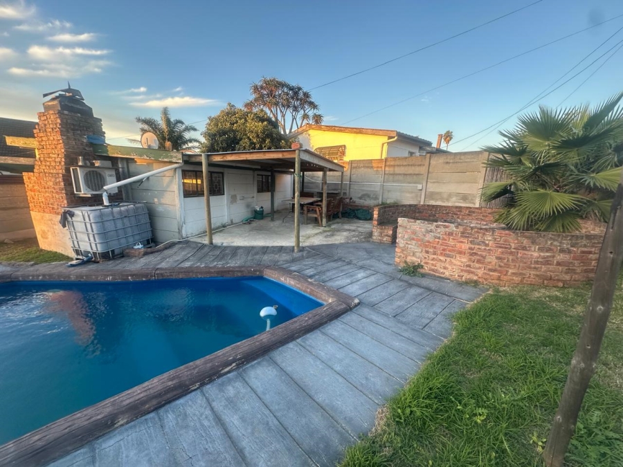 3 Bedroom Property for Sale in Bothasrus Eastern Cape